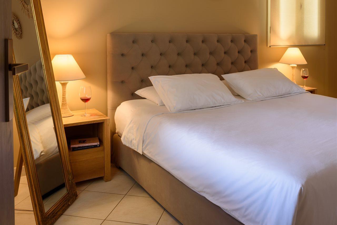 Suite Home Santorini Fira  Eksteriør bilde