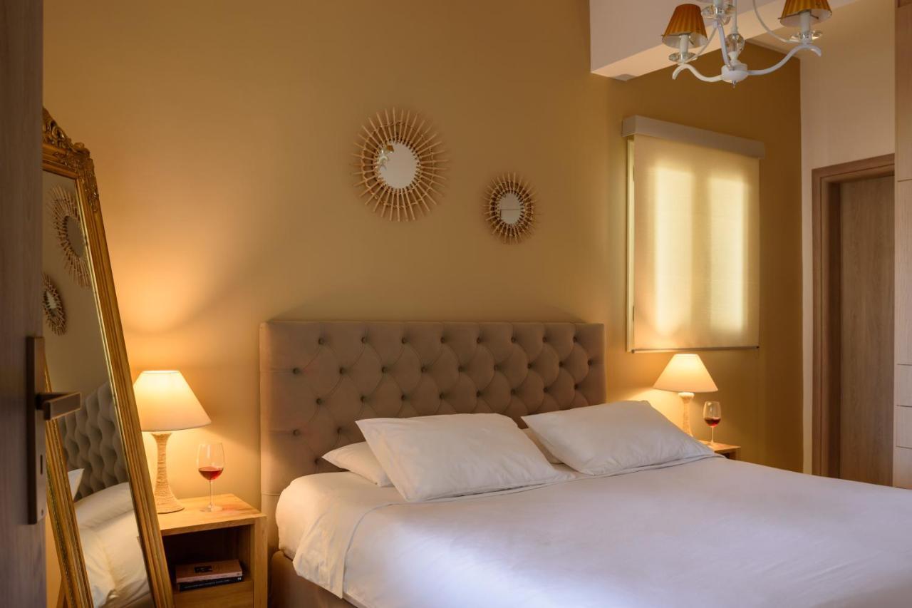Suite Home Santorini Fira  Eksteriør bilde