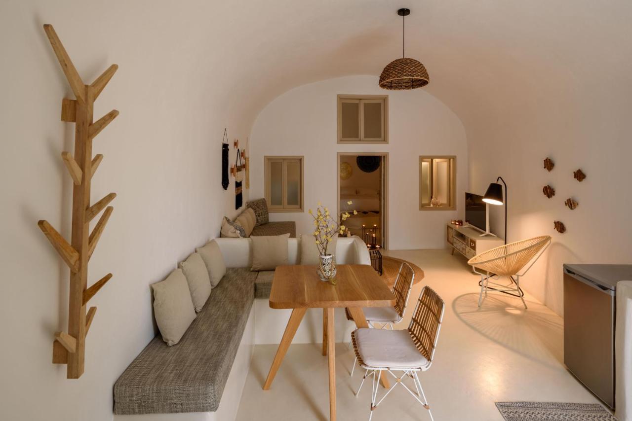 Suite Home Santorini Fira  Eksteriør bilde