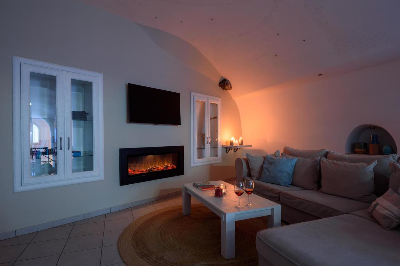 Suite Home Santorini Fira  Eksteriør bilde