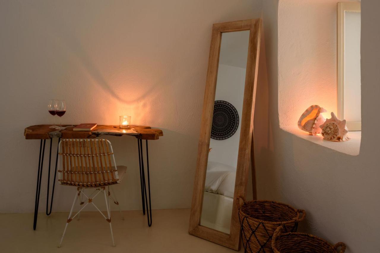 Suite Home Santorini Fira  Eksteriør bilde